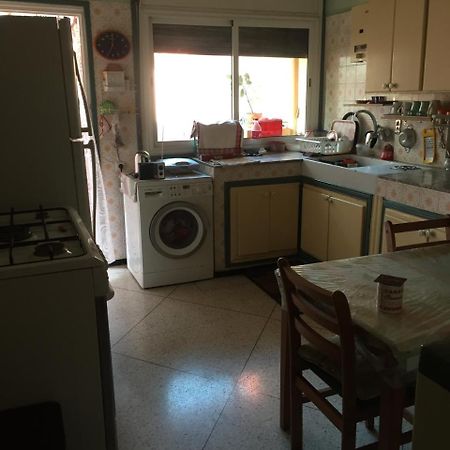 Property Located In A Quiet Area Near The Train Station Casablanca Extérieur photo